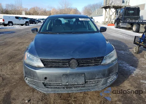 2014 Volkswagen Jetta Base z USA, uszkodzony, nr VIN 3VW2K7AJ2EM329304